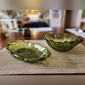 Vintage Indiana Green Glass Decorative Bowl Set